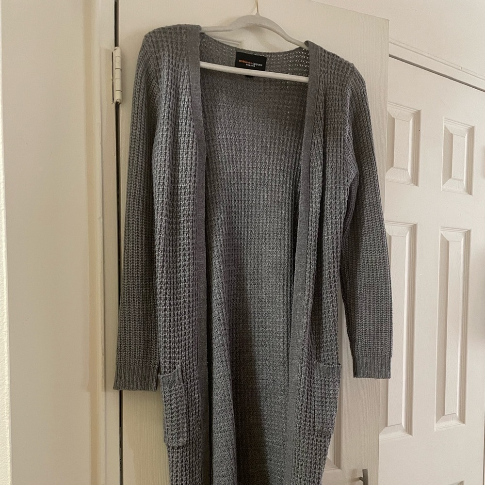 Gray long winter sweater/ cardigan with two pockets